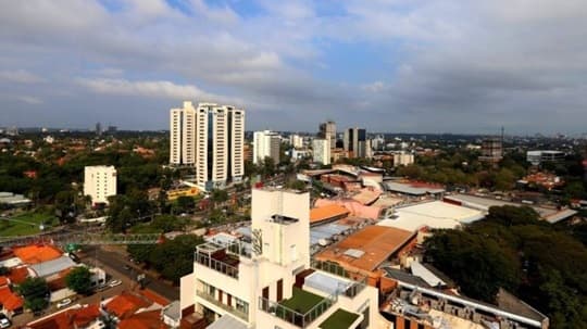 Viernes caluroso e inestable con lluvias dispersas