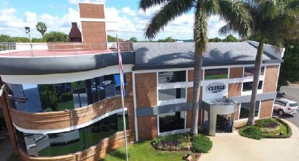 Tribunal ordena a Clyfsa pagar deuda tarifaria a la ANDE