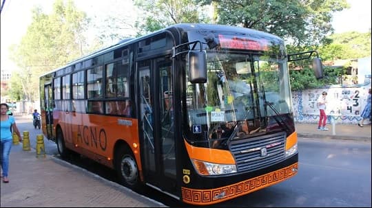 Línea 12 impulsa inclusión de mujeres conductoras