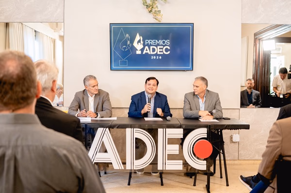 Invitan a empresas y emprendedores a postularse a los Premios ADEC 2026