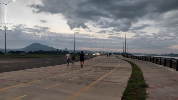 Sábado con máximas de 30°C y lluvias en la región Oriental